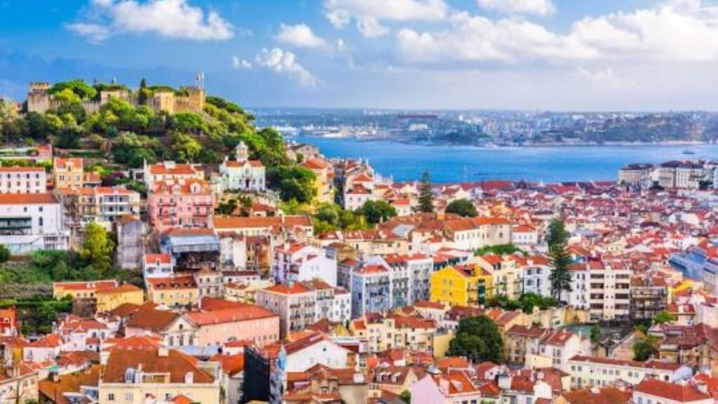 10 Best Cities to Visit in Portugal (2025)
