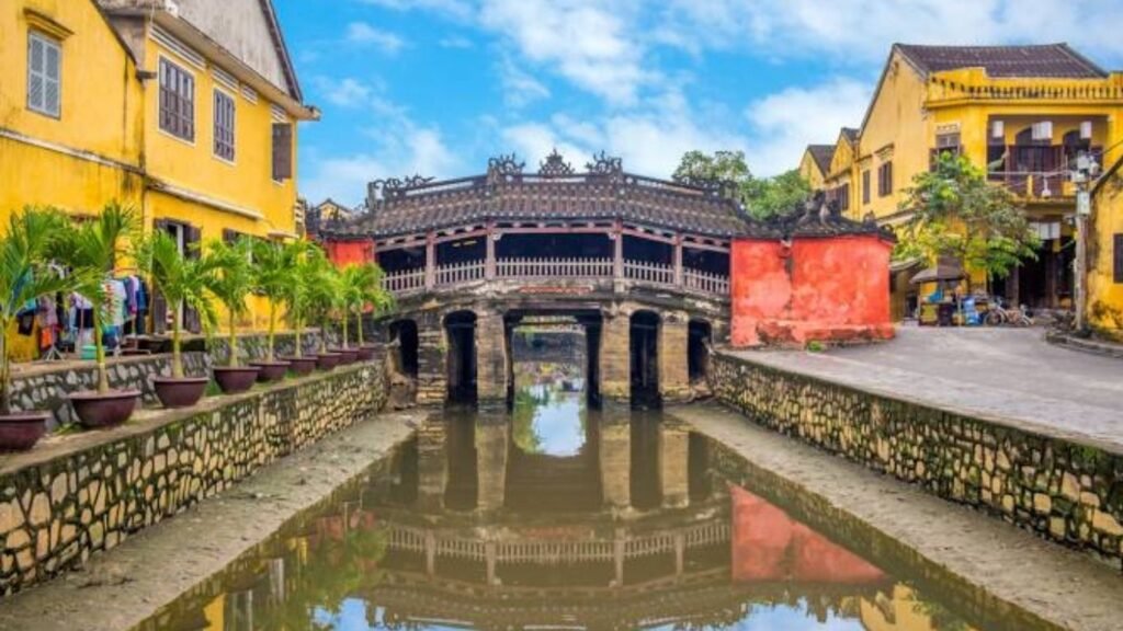 10 Cities to Visit in Vietnam (2025)